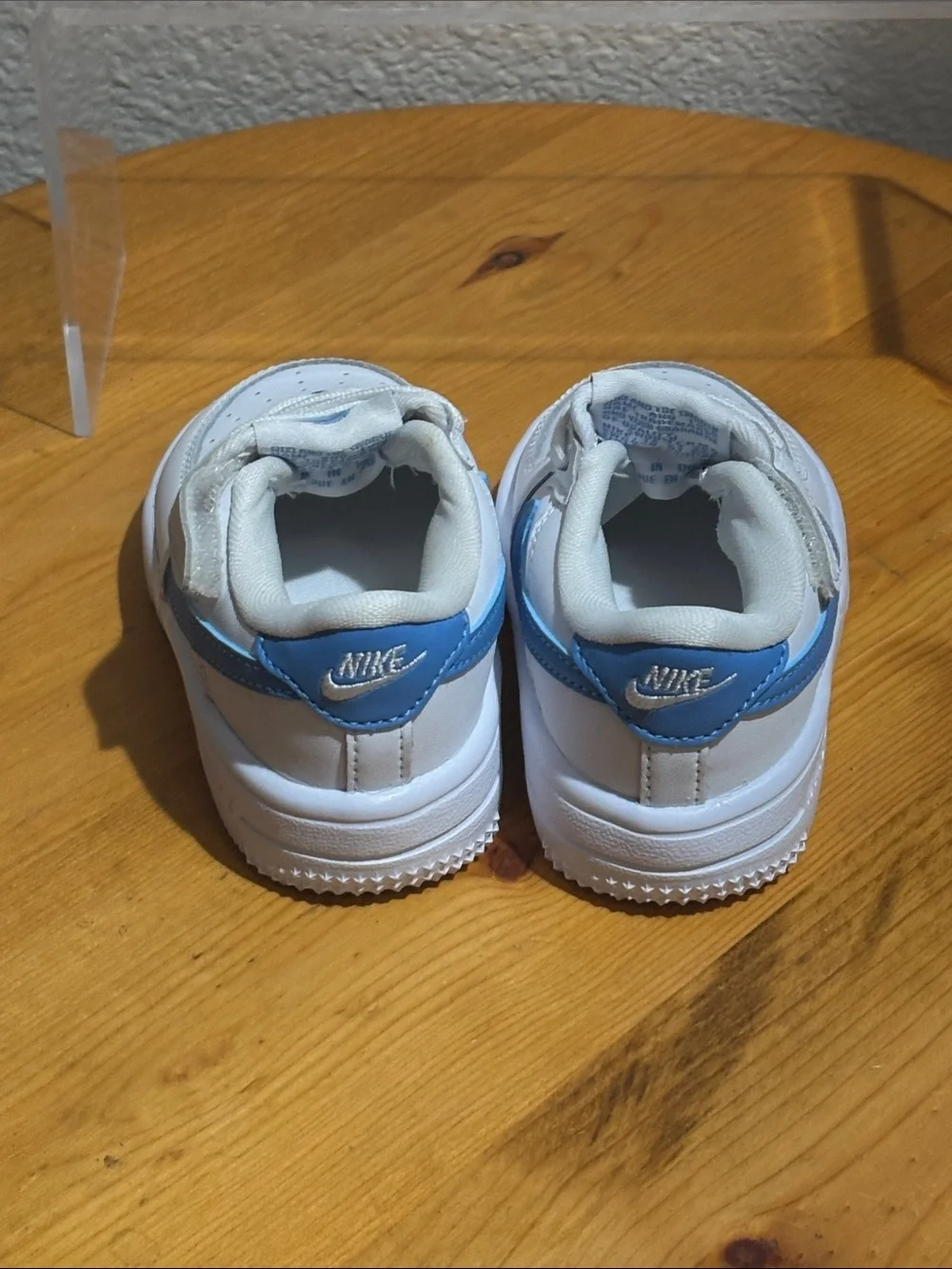 Nike youth low